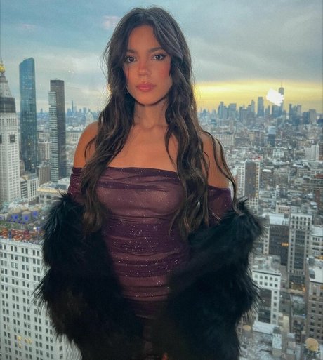 Nahá fotka uniklých OnlyFans od Ella Mendelsohn