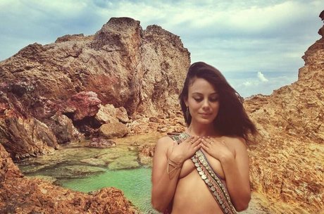 Nathalie Kelley