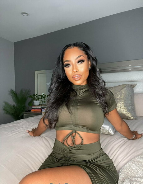 Ninadoesitall