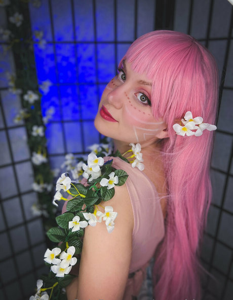 Uwugirlaraara