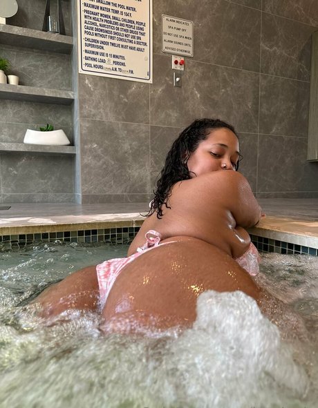 Foto desnuda filtrada de OnlyFans de Iamlexia