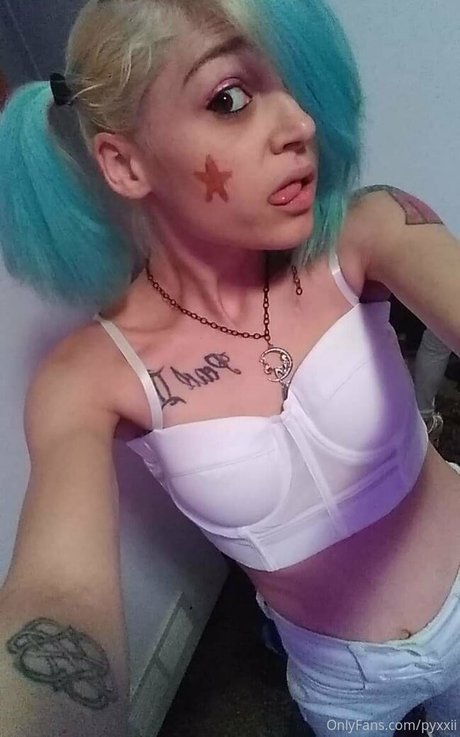 Pyxxii
