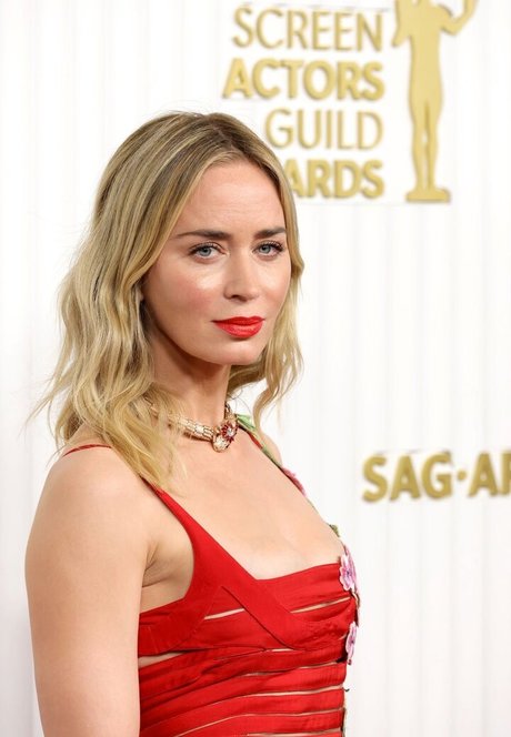 Nahá fotka uniklých OnlyFans od Emily Blunt
