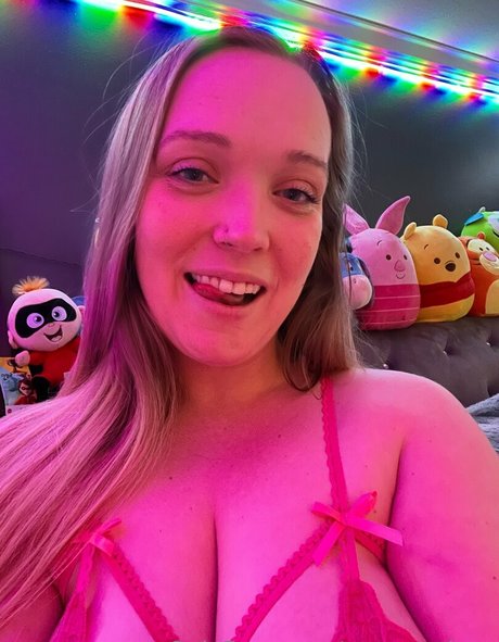 Curvycutiexo
