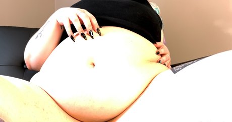 Mommyglutton