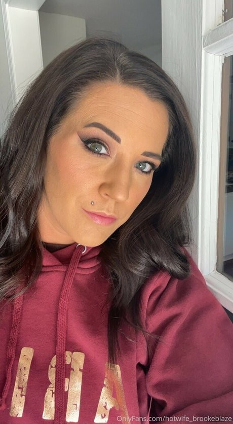 Alaston vuotanut OnlyFans-kuva Hotwifebrookeblaze