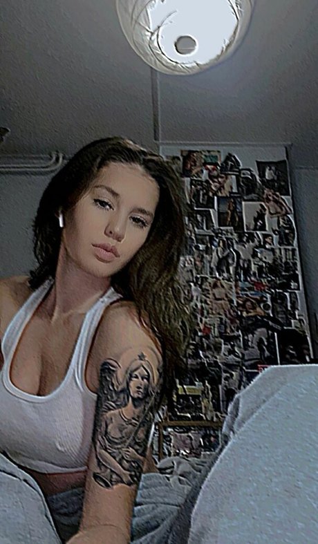 Alaston vuotanut OnlyFans-kuva Indymendee