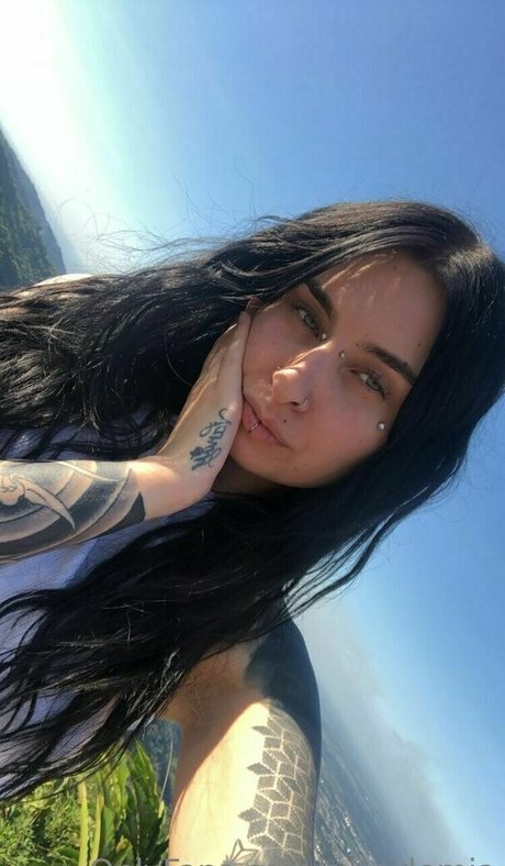 Nahá fotka uniklých OnlyFans od Badkittymia