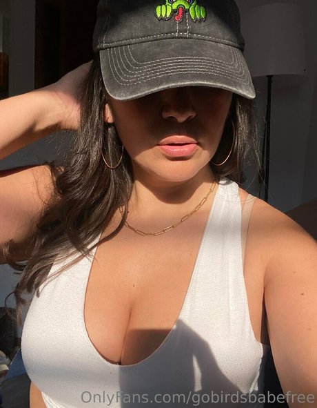 Naken läckt OnlyFans-bild av Gobirdsbabefree