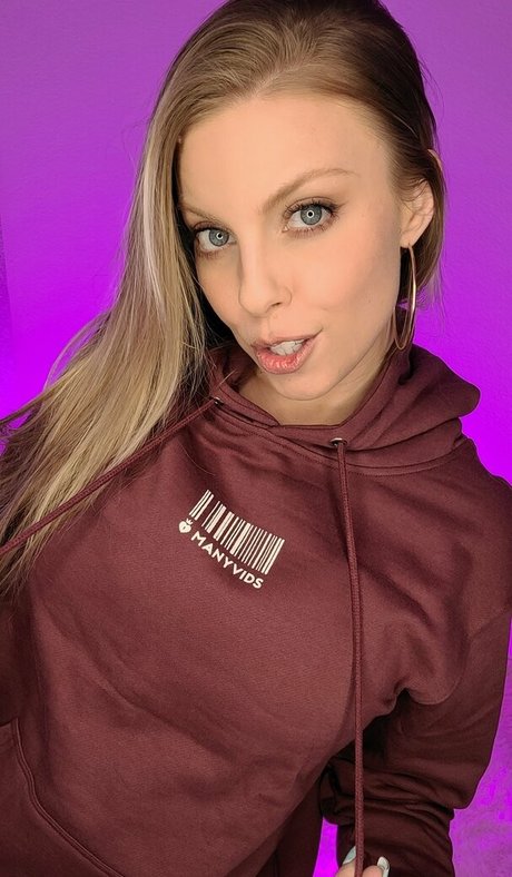 Nahá fotka uniklých OnlyFans od Britneyamber