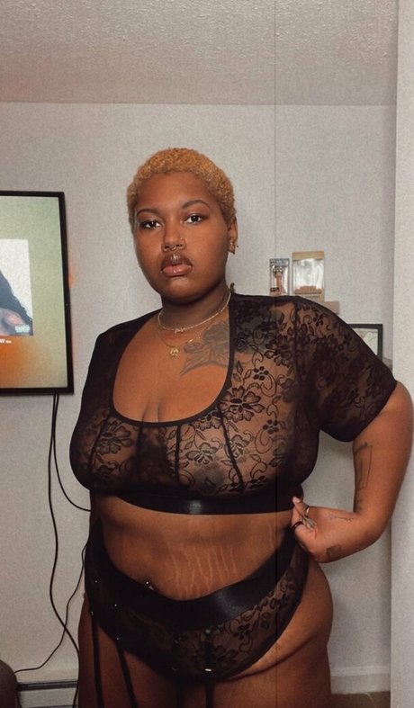 Nøgent lækket OnlyFans-billede af Elitebbwplus