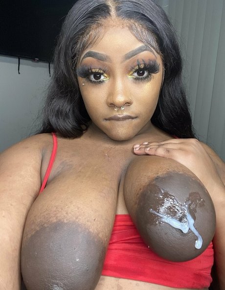 Nacktes geleaktes OnlyFans-Foto von Walkngenocidefree