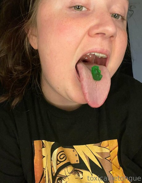 Alasti lekkinud OnlyFans-i pilt Toxicallietongue