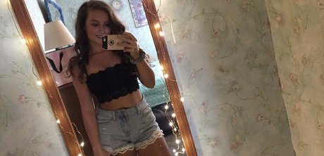 Brunetteheadbaddie