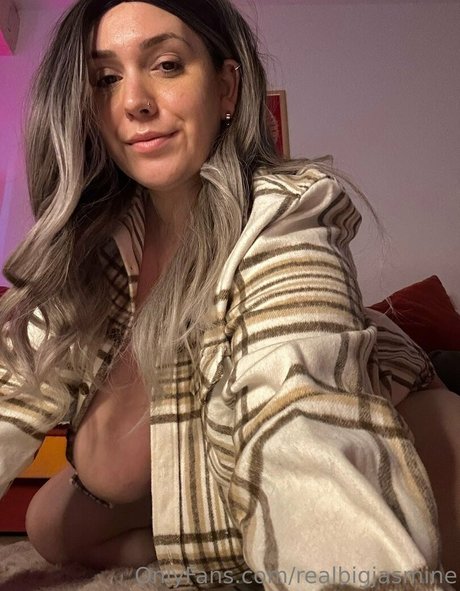Realbigjasmine