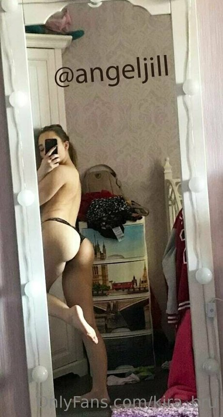 Kirabrunette1