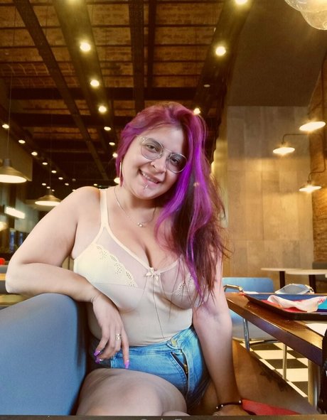 Alasti lekkinud OnlyFans-i pilt Cxerrypie