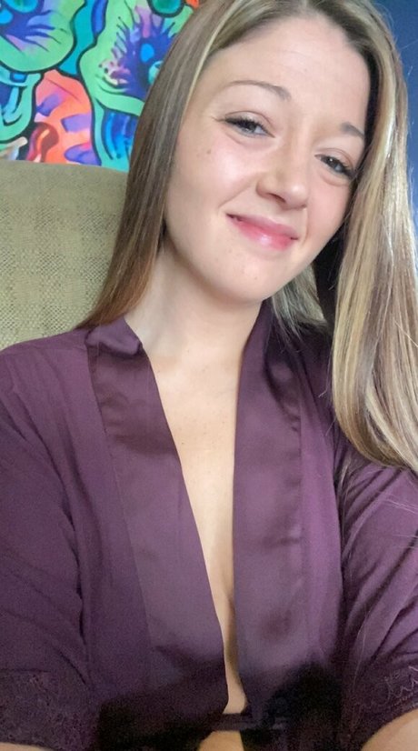 Nahá fotka uniklých OnlyFans od Whyterosefree