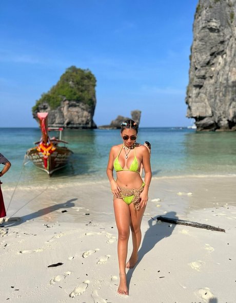 Naken läckt OnlyFans-bild av Miyalifestyle