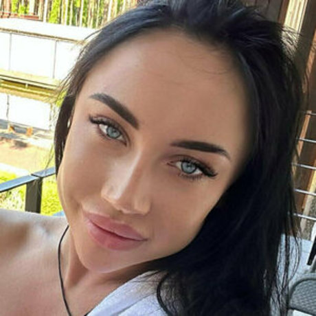 Обнаженная фотография утечки OnlyFans от Loladazzlefree