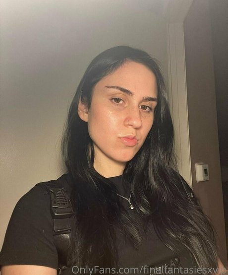 Naken läckt OnlyFans-bild av Finalfantasiesxvip