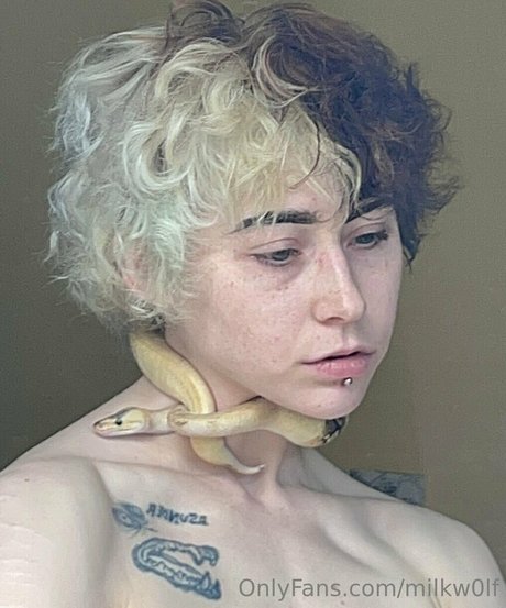 Naken lekkede OnlyFans-bilde av Milkw0lf