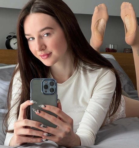 Nahá fotka uniklých OnlyFans od Emily Bailey
