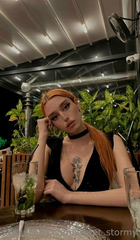 Naken läckt OnlyFans-bild av Stormybunny