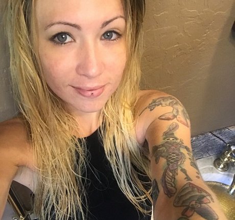 Chloe James OnlyFans泄露裸照