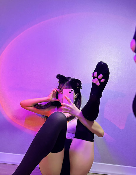 Naakte gelekte OnlyFans-foto van Katelovemate