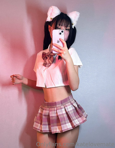 Nacktes geleaktes OnlyFans-Foto von Katelovemate