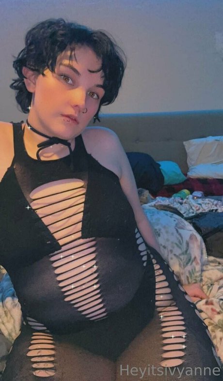 Heyitsivyanne