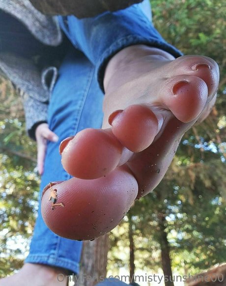 Alasti lekkinud OnlyFans-i pilt Mistysunshine00