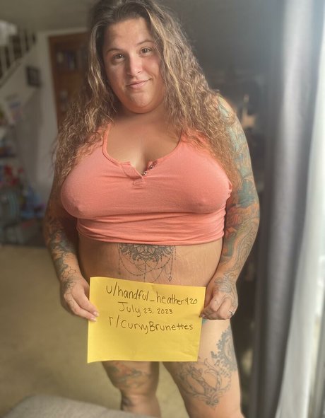 Handfulheather  nude leaked OnlyFans photo