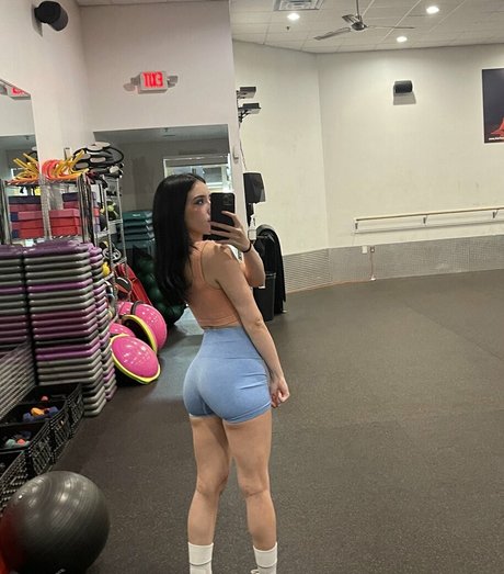 Shilynn Velez