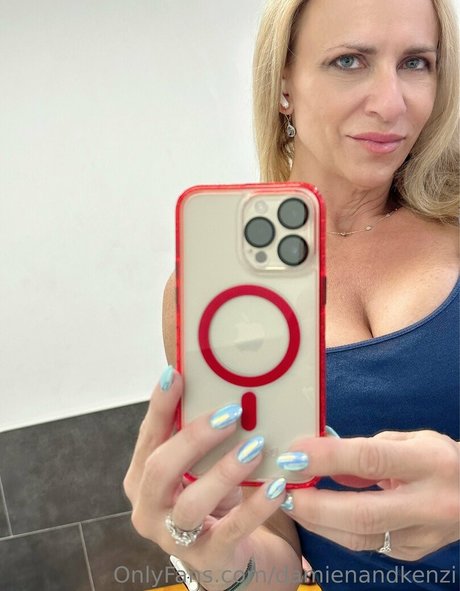 Nahá fotka uniklých OnlyFans od Damienandkenzi