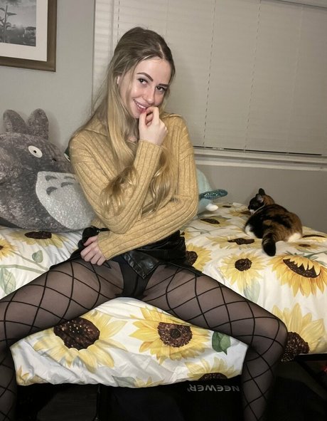 Pantyhoseprincess99