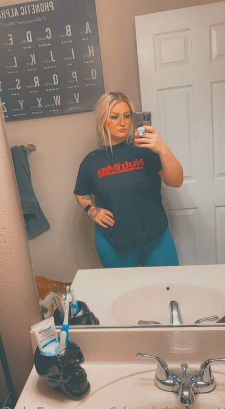 Blondekittycattt