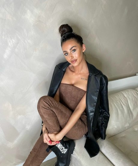 Chloe Veitch
