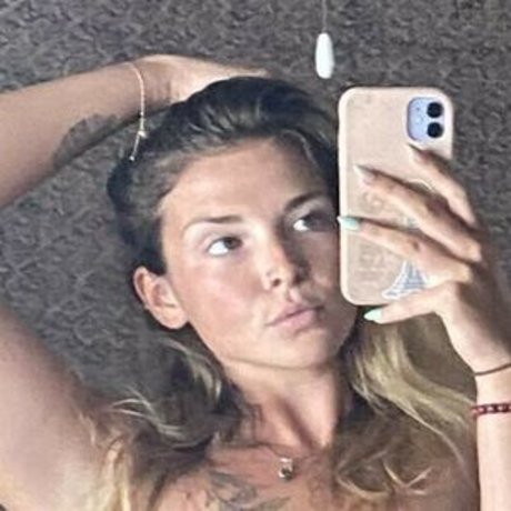 Naken lekkede OnlyFans-bilde av April Makenna