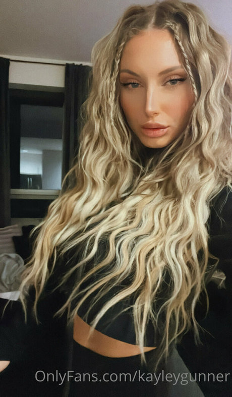 Nahá fotka uniklých OnlyFans od Kayleygunner