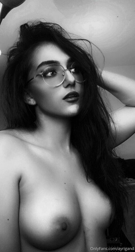 Nahá fotka uniklých OnlyFans od Aevimari