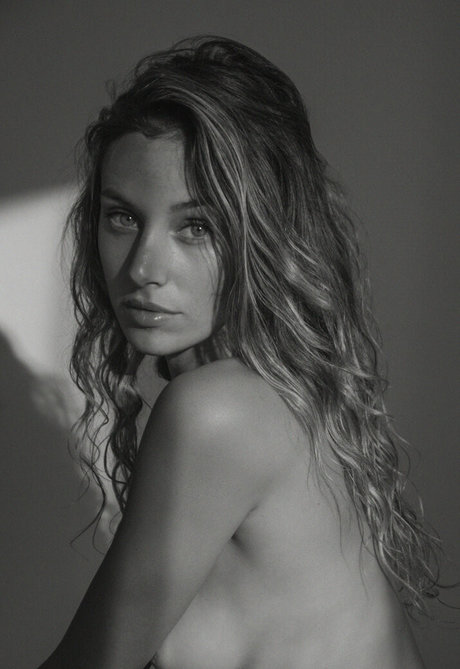 Nahá fotka uniklých OnlyFans od Miacbell
