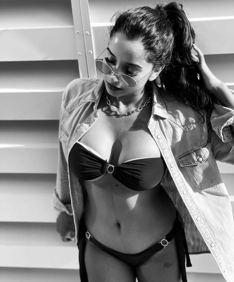 Nahá fotka uniklých OnlyFans od Pooja Bhalekar