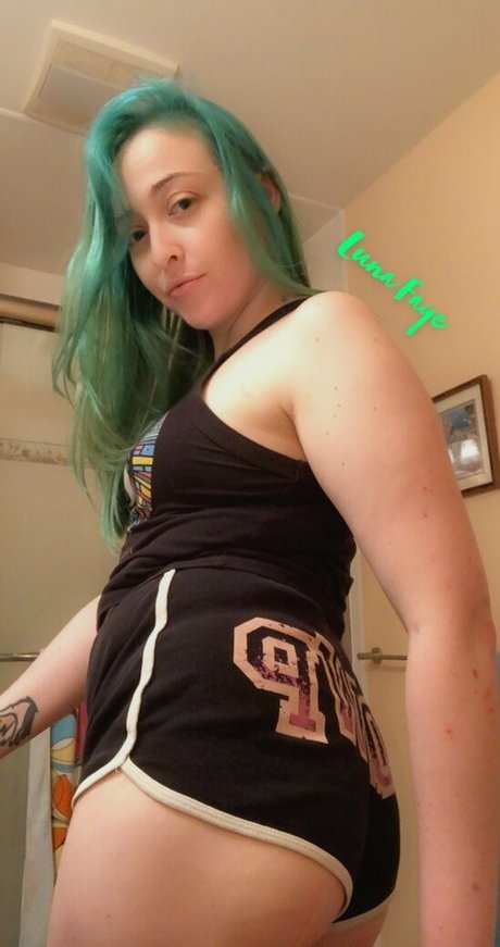 Nacktes geleaktes OnlyFans-Foto von Lunafayefree