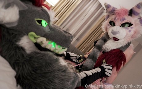 Kinkypinkkitty