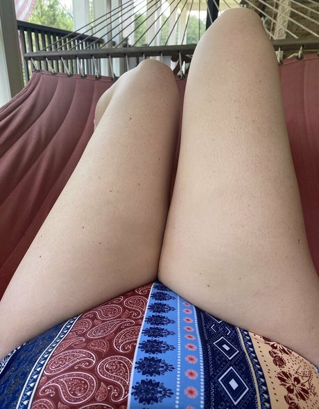 Hotwifepeachesfree