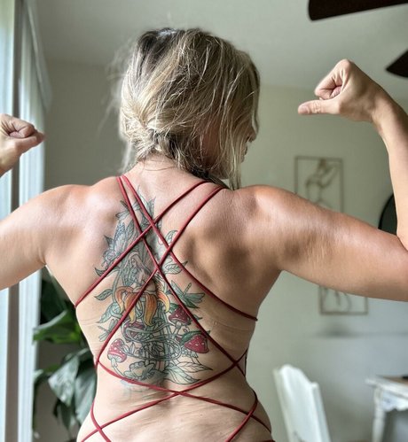 Foto di nudo di fuga di OnlyFans di Thefruitsofeve