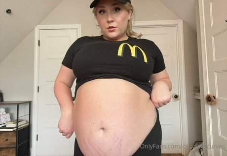 Nahá fotka uniklých OnlyFans od Candicescurves