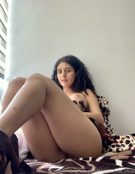 Jennytabordaoficial